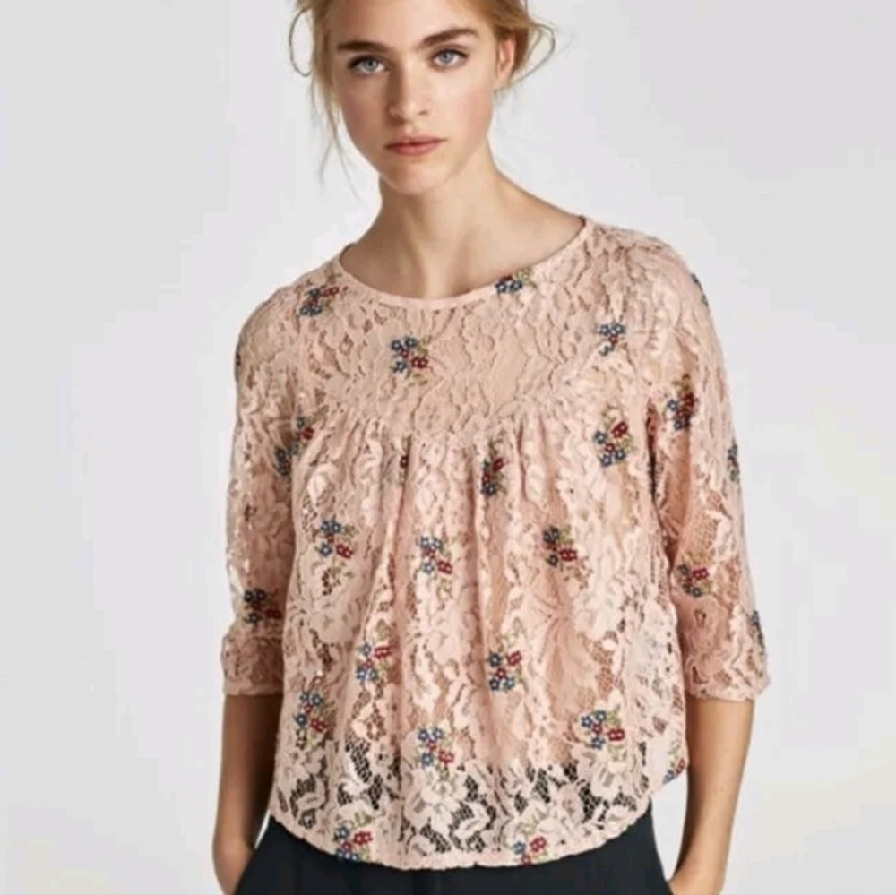 Zara Lace Floral Cropped top